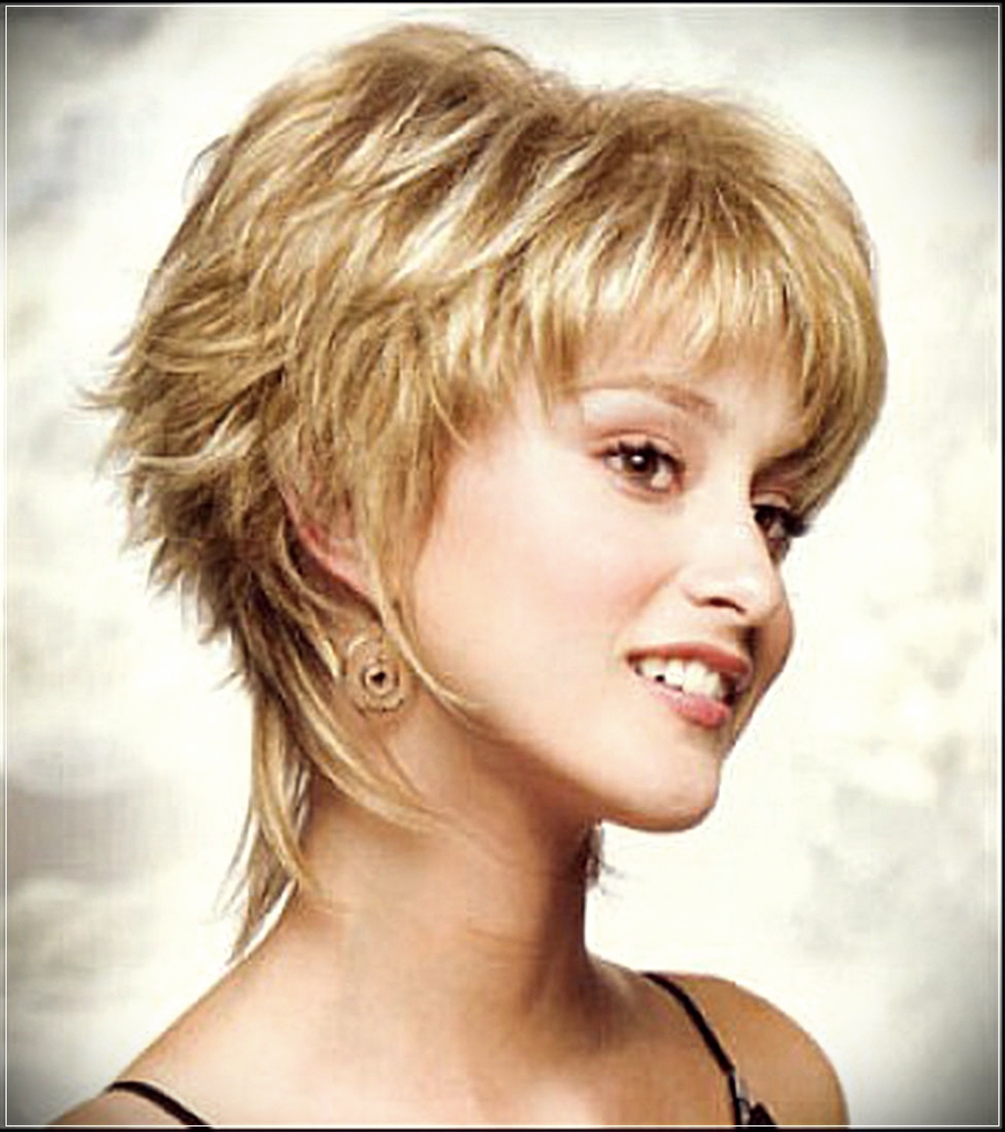 Different types of short layered hairstyles
