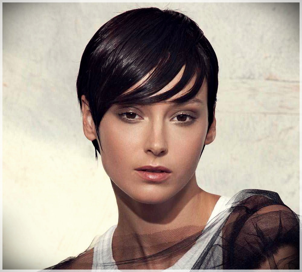 Short Hair With Bangs Or Tuft The Best Looks For Inspiration